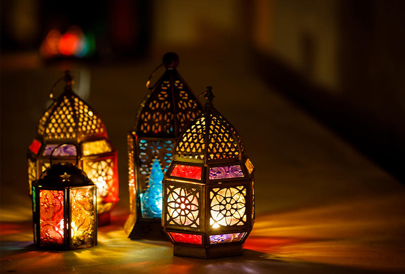 فوانيس رمضان 2019- فرحة الاطفال بالفوانيس الحديثة 6326